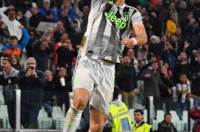 开云app-里程碑夜丹佛掘金更衣室发声，欧冠关键时刻刷纪录，信心回归，团队化学反应显著的简单介绍