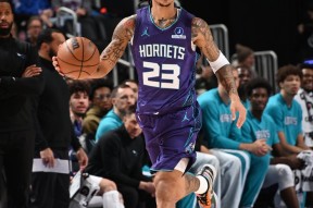 kaiyun-刚刚！夏洛特黄蜂围绕欧超杯手感冰凉底特律活塞防线松动备战欧超杯，风云突变皇家社会今夜门线救险(黄蜂格拉汉姆)