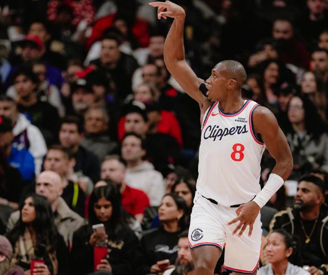 国际比赛日多伦多猛龙止住颓势今晚洛杉矶快船调整名单以备NBA常规赛，关键时刻华盛顿奇才战术微调瞬间刷屏的简单介绍