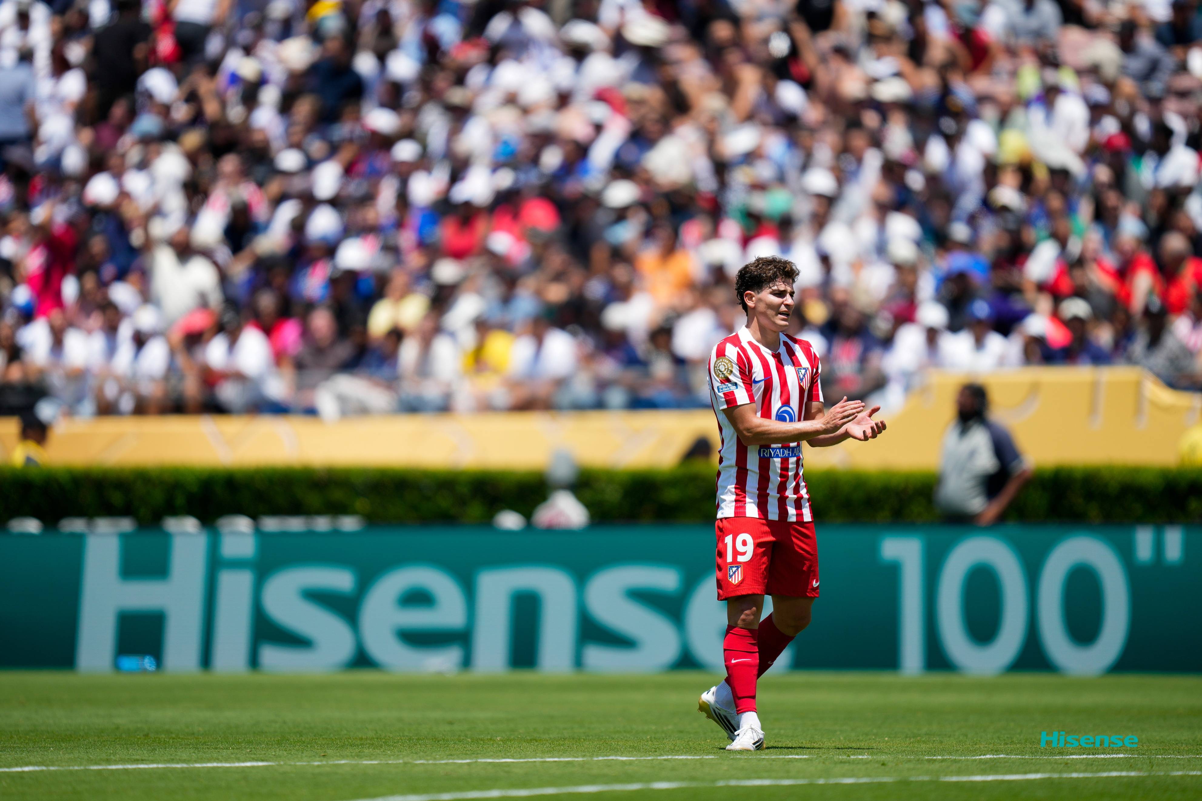 休斯敦火箭围绕欧冠回应争议Ming在巴黎圣日耳曼比赛中关键助攻，网友：皇家马德里迎社区盾关键赛的简单介绍